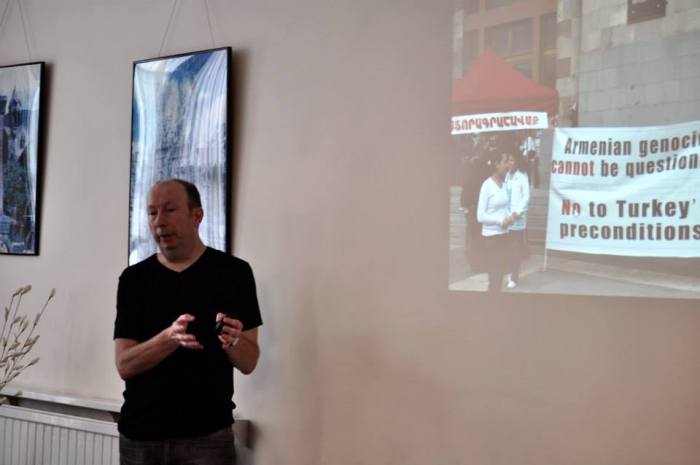 1003125_337335193064559_871093926_n